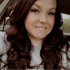 Meet your Posher, Candace